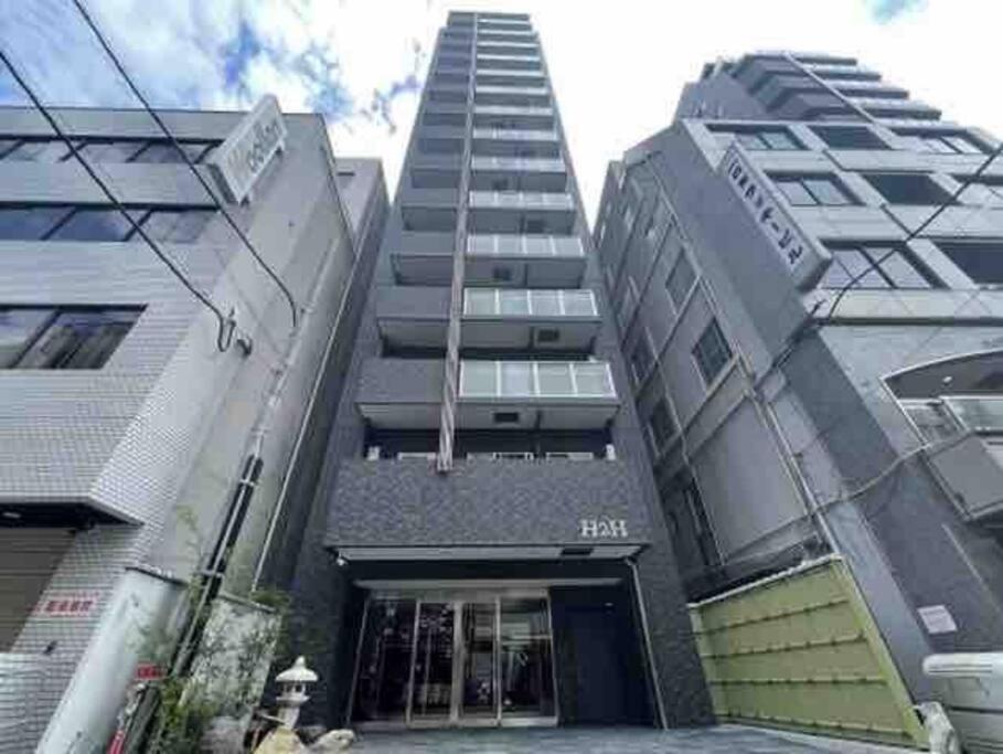 Apartment H2h心斎橋ビル Osaka